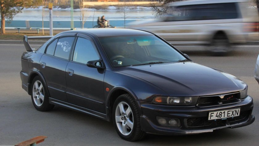 Митсубиси Галант 8 поколения