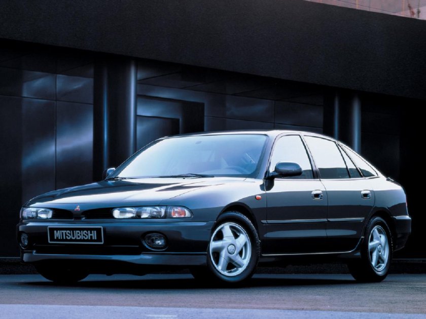 Mitsubishi Galant 7