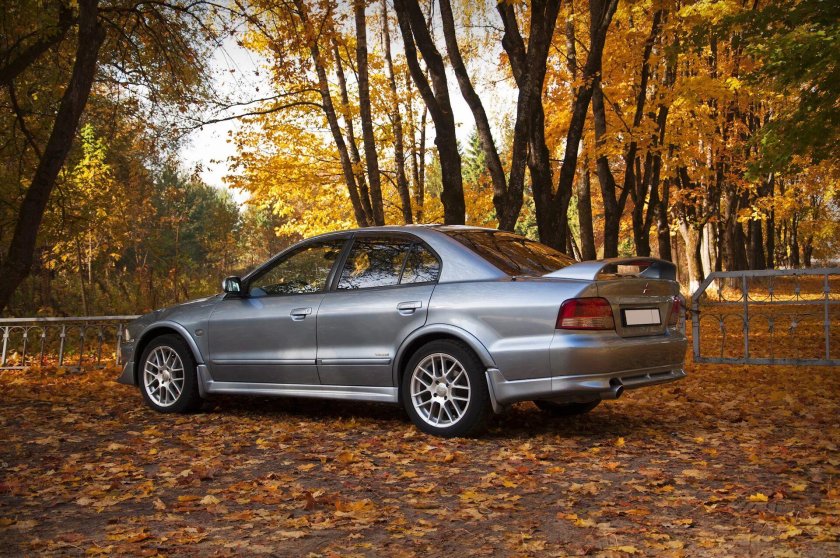 Митсубиси Галант 8