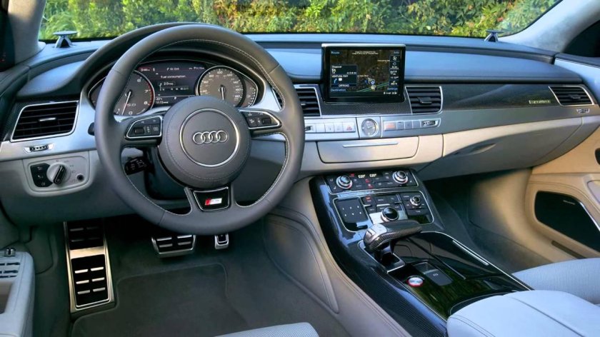 Audi s8 d4 2012