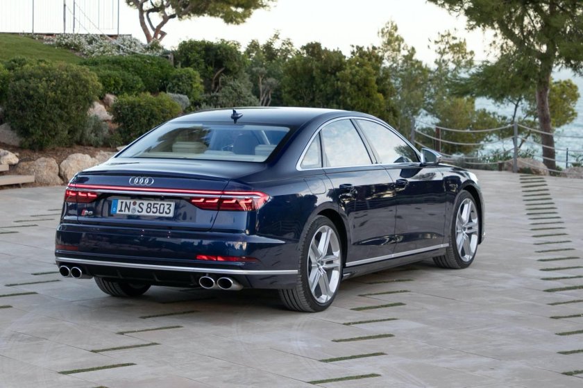 Ауди s8 Лонг