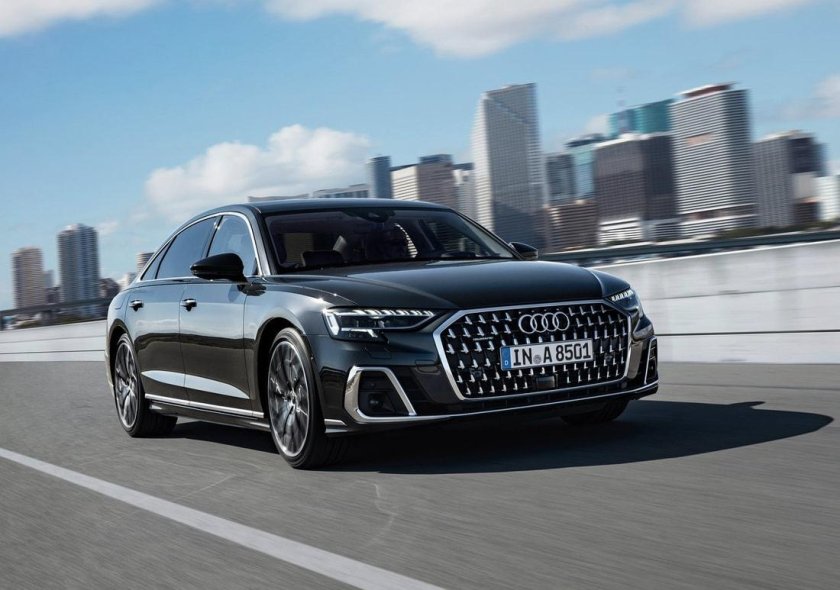 Ауди а8 2022