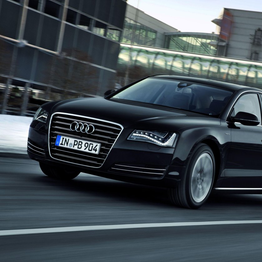 Audi a8l Black