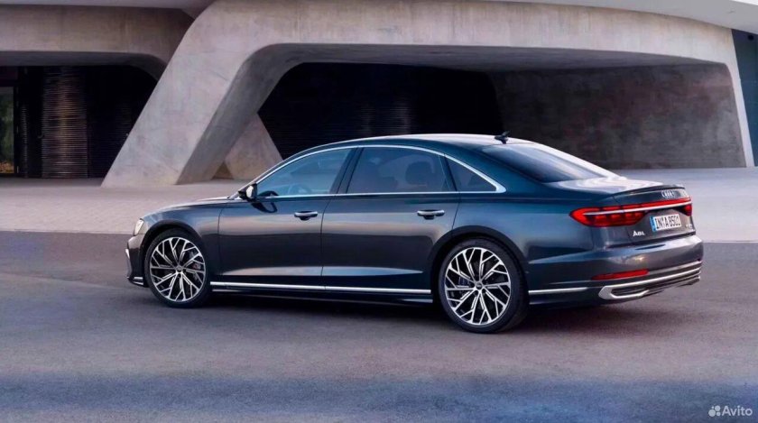 Ауди а8 2022