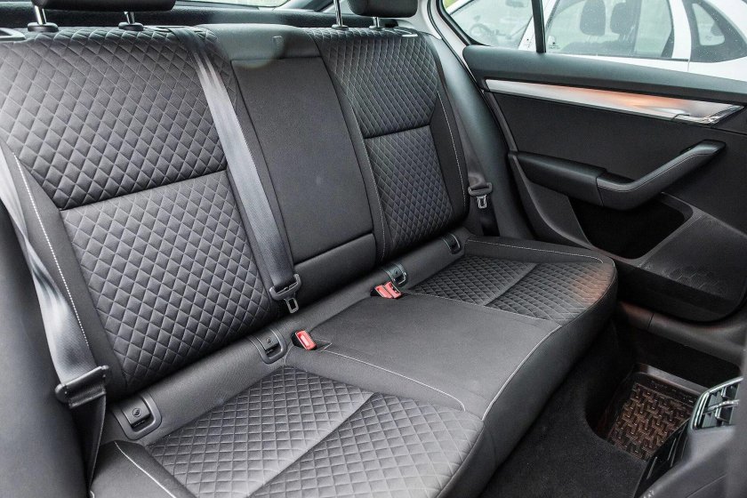 Skoda Octavia задние сиденья