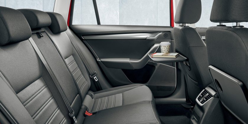 Skoda Octavia задний ряд