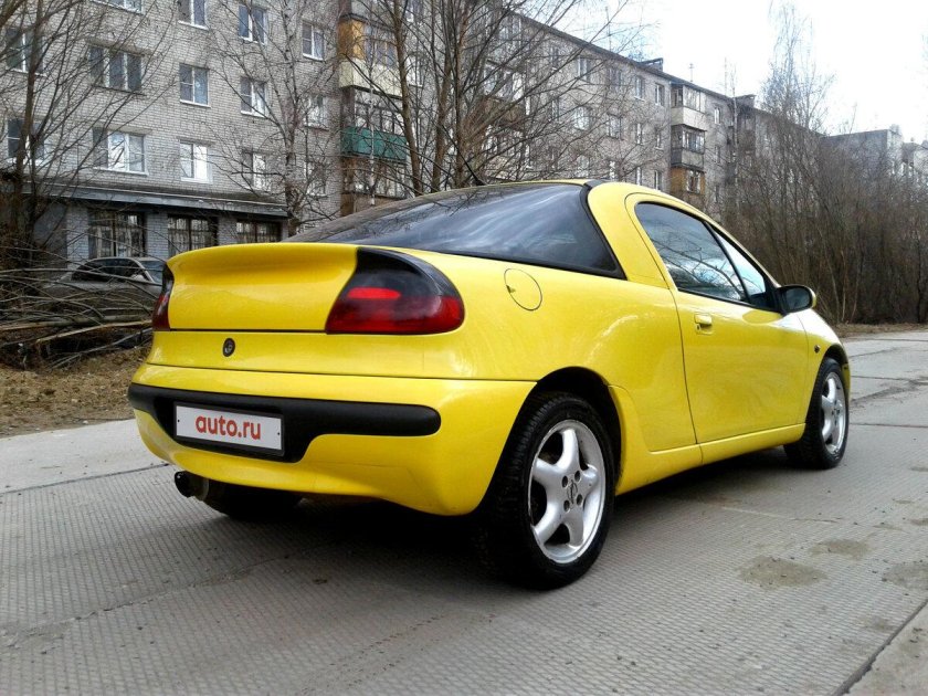 Opel tigra 1996