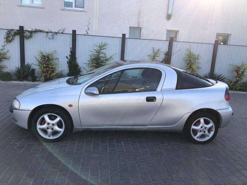 Opel tigra 1