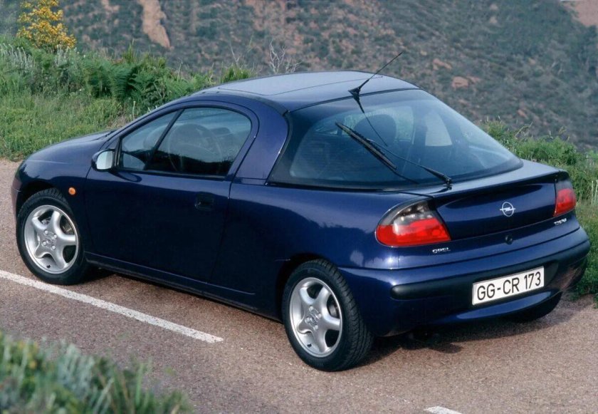 Opel Tigra 2000