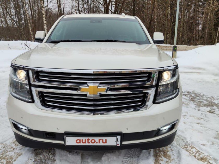 Машина chevrolet tahoe