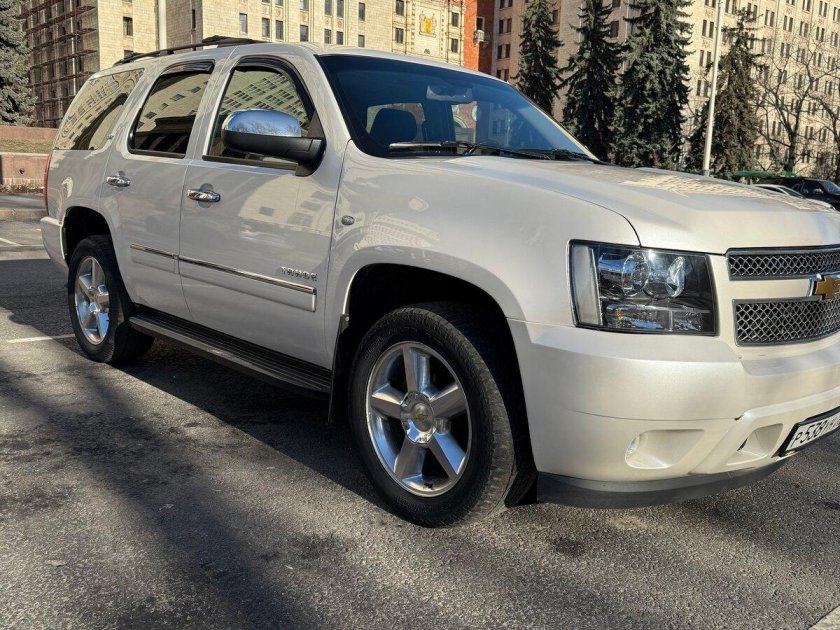 Chevrolet tahoe iii