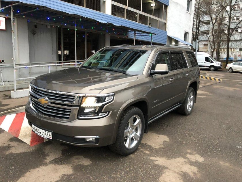 Chevrolet Tahoe 4