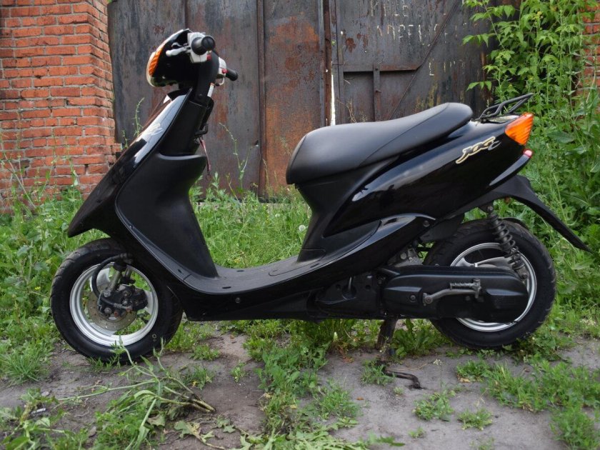 Сузуки сепия Зет Зет