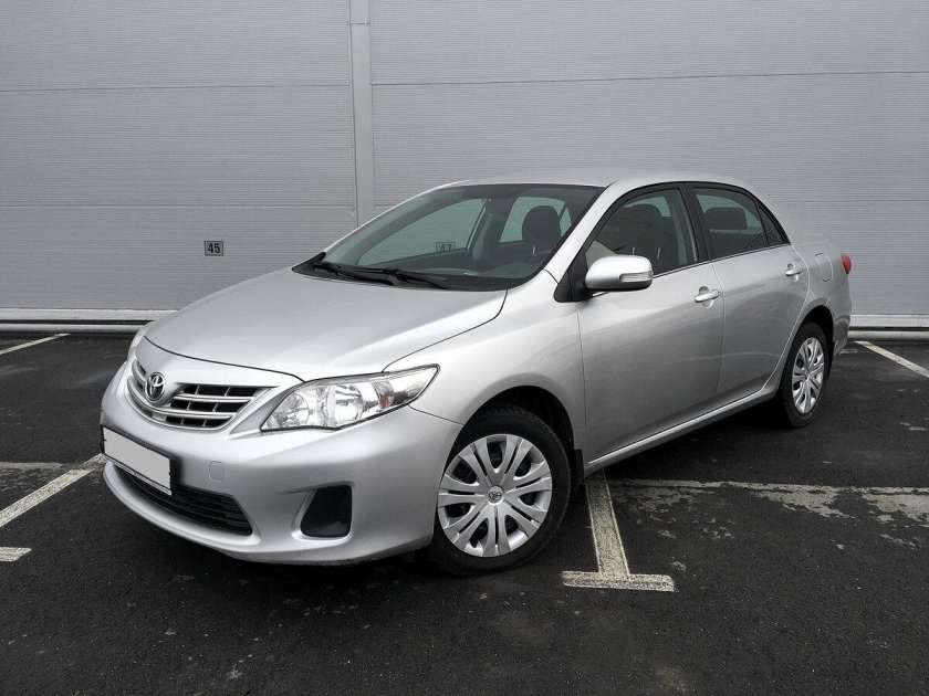 Тойота Corolla 2011