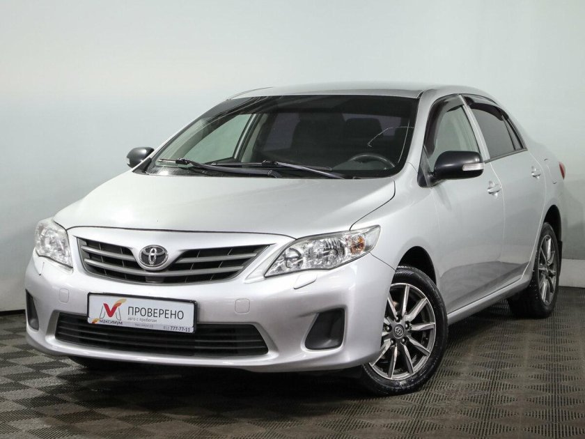 Тойота Королла 2010 Рестайлинг