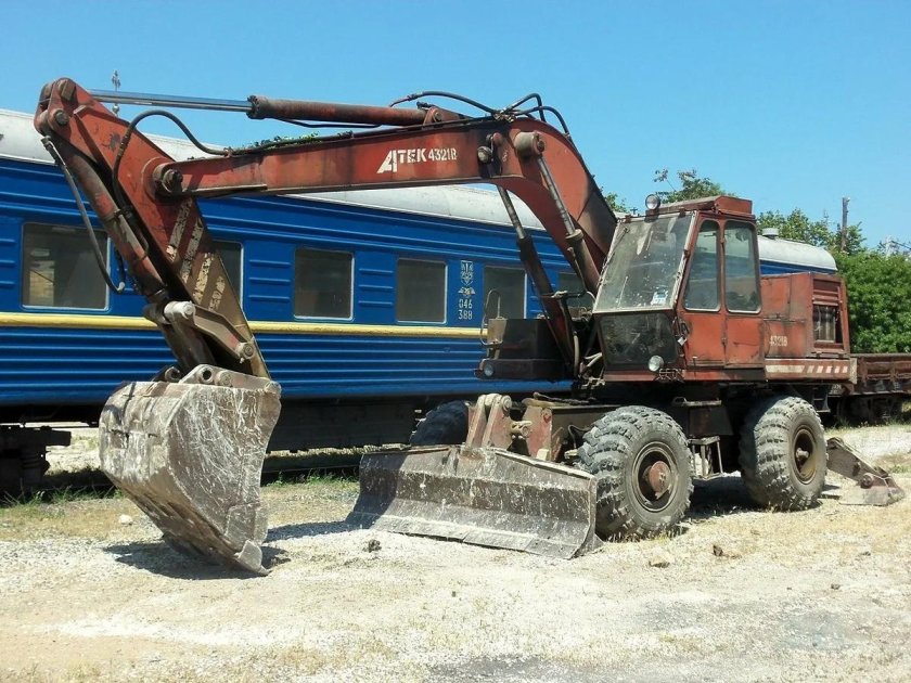 Экскаватор ЭО 4321