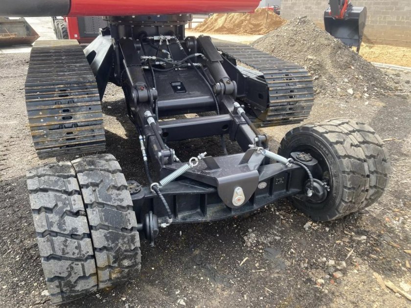 Экскаватор колёсно-гусеничный x9