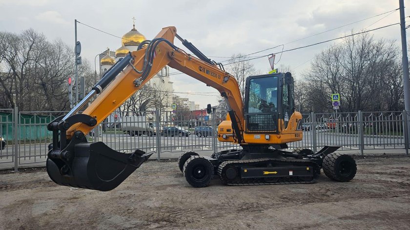 Колесный экскаватор