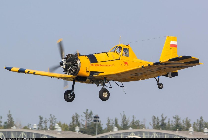 PZL-Mielec m-18