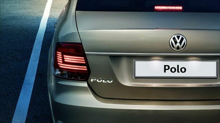 VW Polo sedan сзади