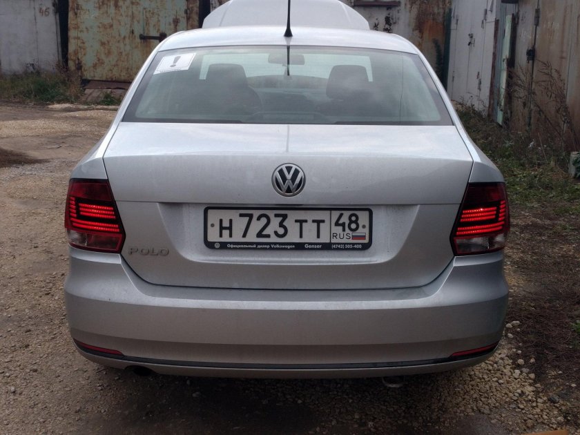 Поло седан 2015 сзади