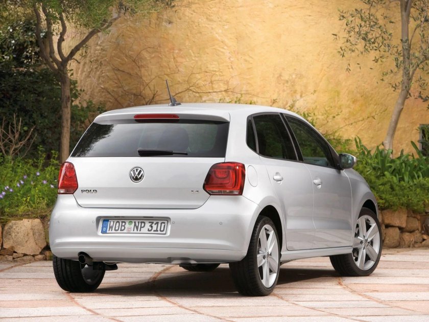 Volkswagen Polo 2009 хэтчбек
