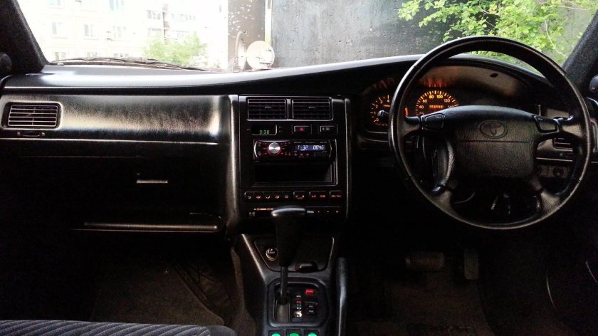 Toyota Corona 1989 салон