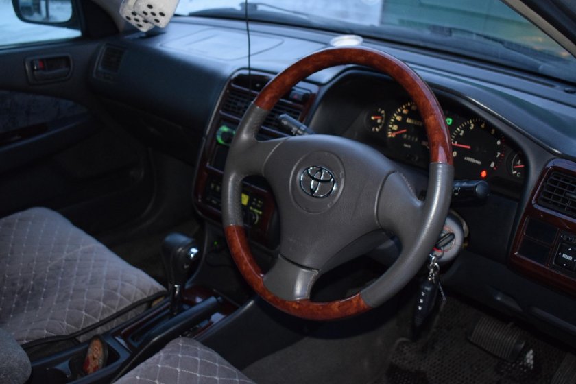 Руль на Toyota Corona Premio