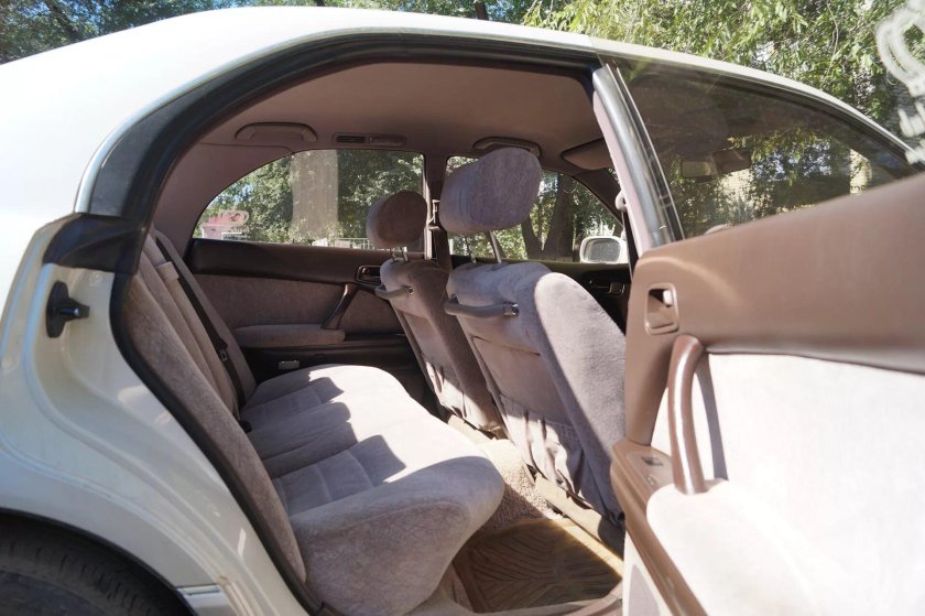 Краун 141 салон