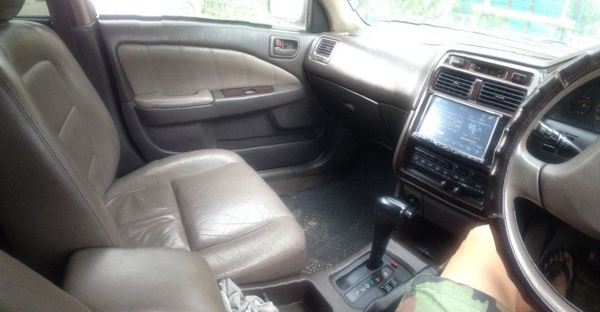 Toyota Corona Premio 2000 салон