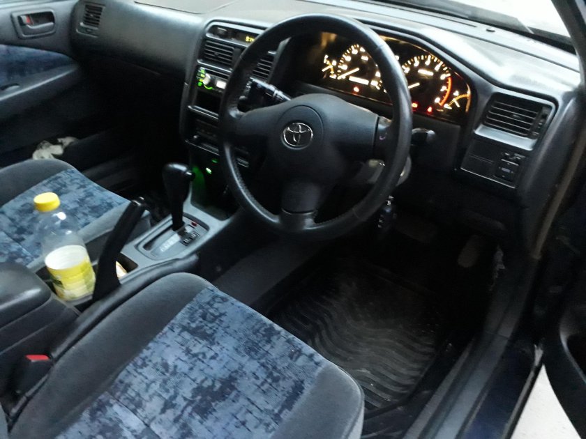 Toyota Carina 1999 салон
