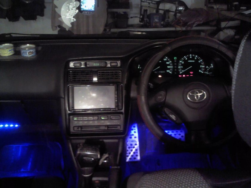 Корона Премио 210 тюнингованный салон