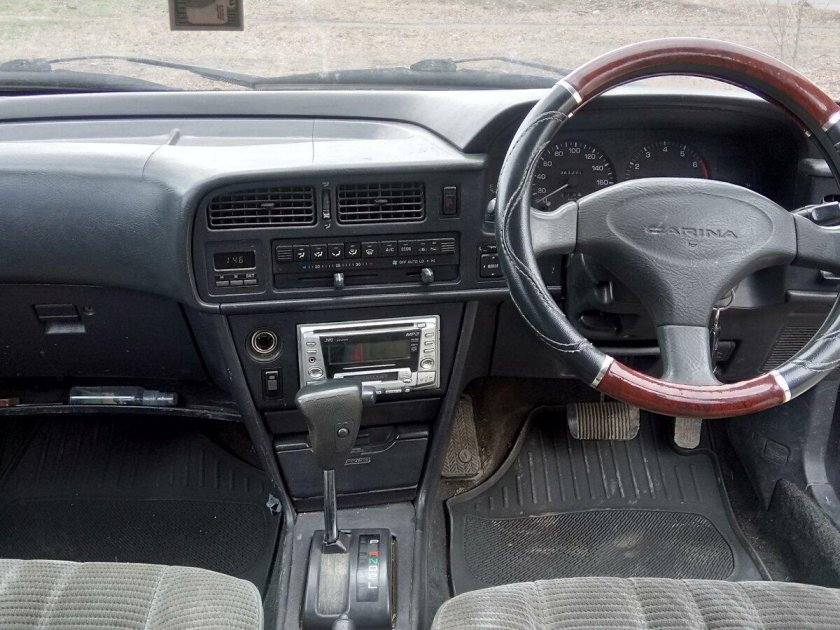 Toyota Carina t170 салон