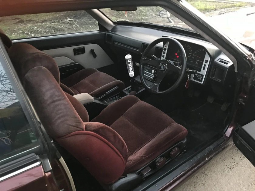 Toyota Corona t140 салон