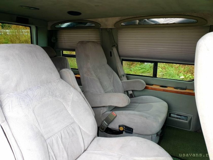 Chevrolet Astro 1992 салон