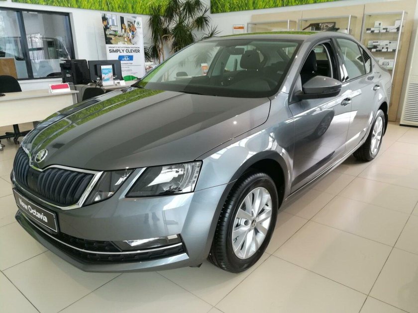 Skoda Octavia a7 Рестайлинг серая