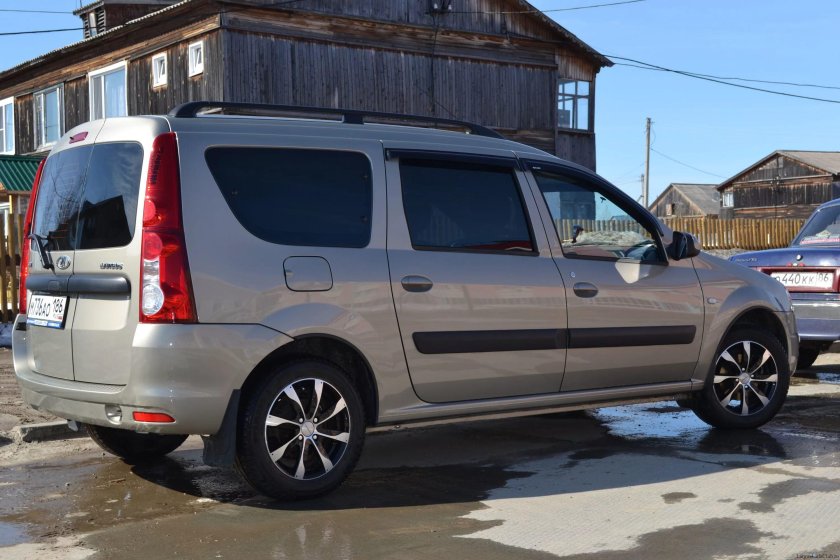 Lada ваз largus 2013