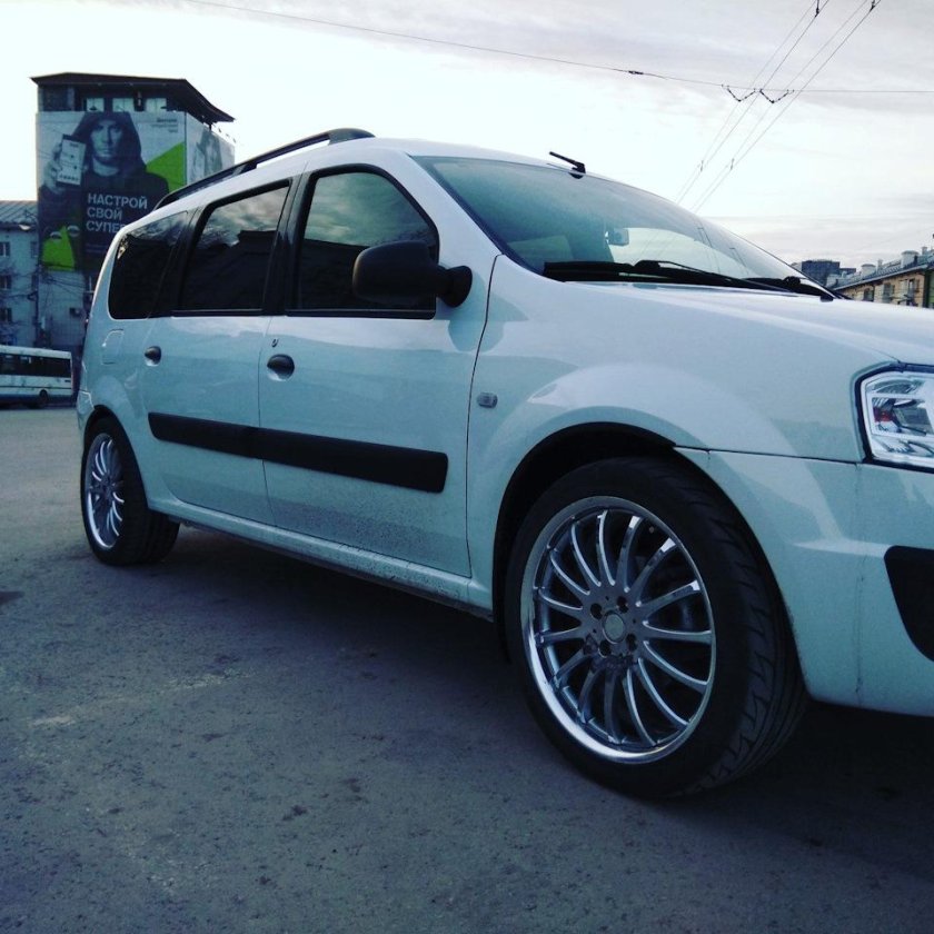 Ларгус на дисках r17