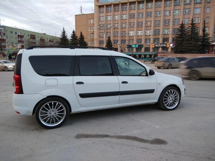 Лада Ларгус r16