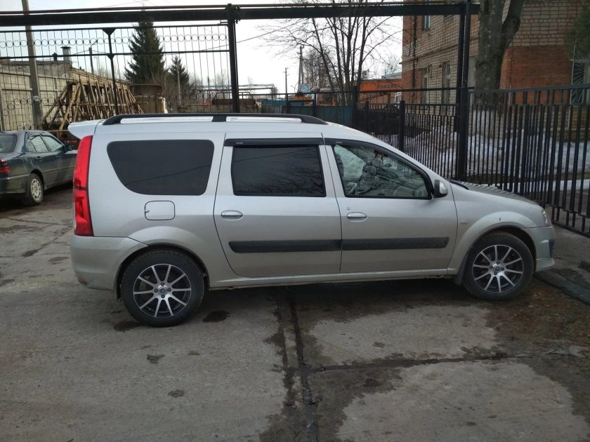 Лада Ларгус r16