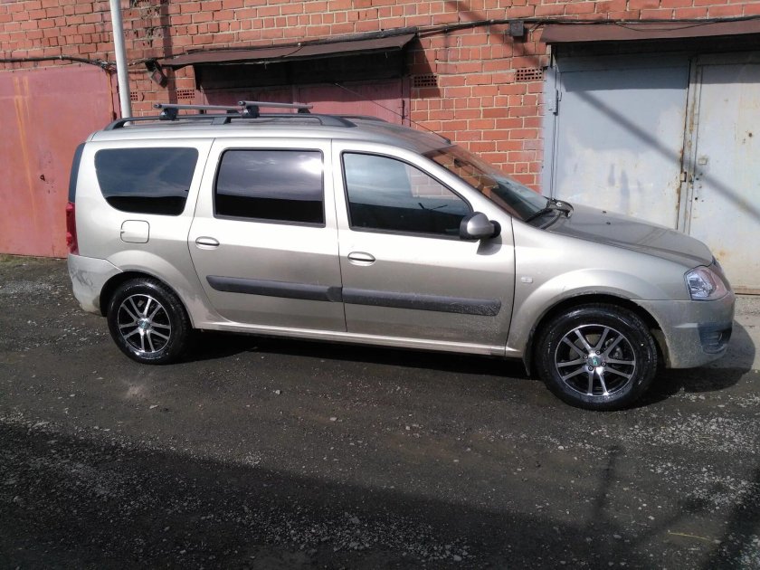 Диски на Лада Ларгус r15