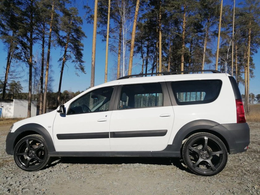 Литые диски на Лада Ларгус кросс