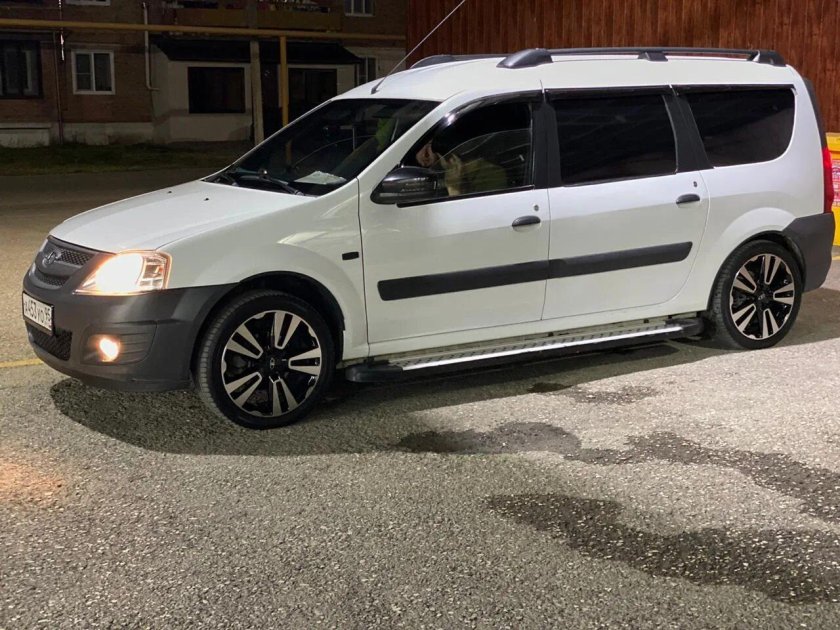 Лада Ларгус r17