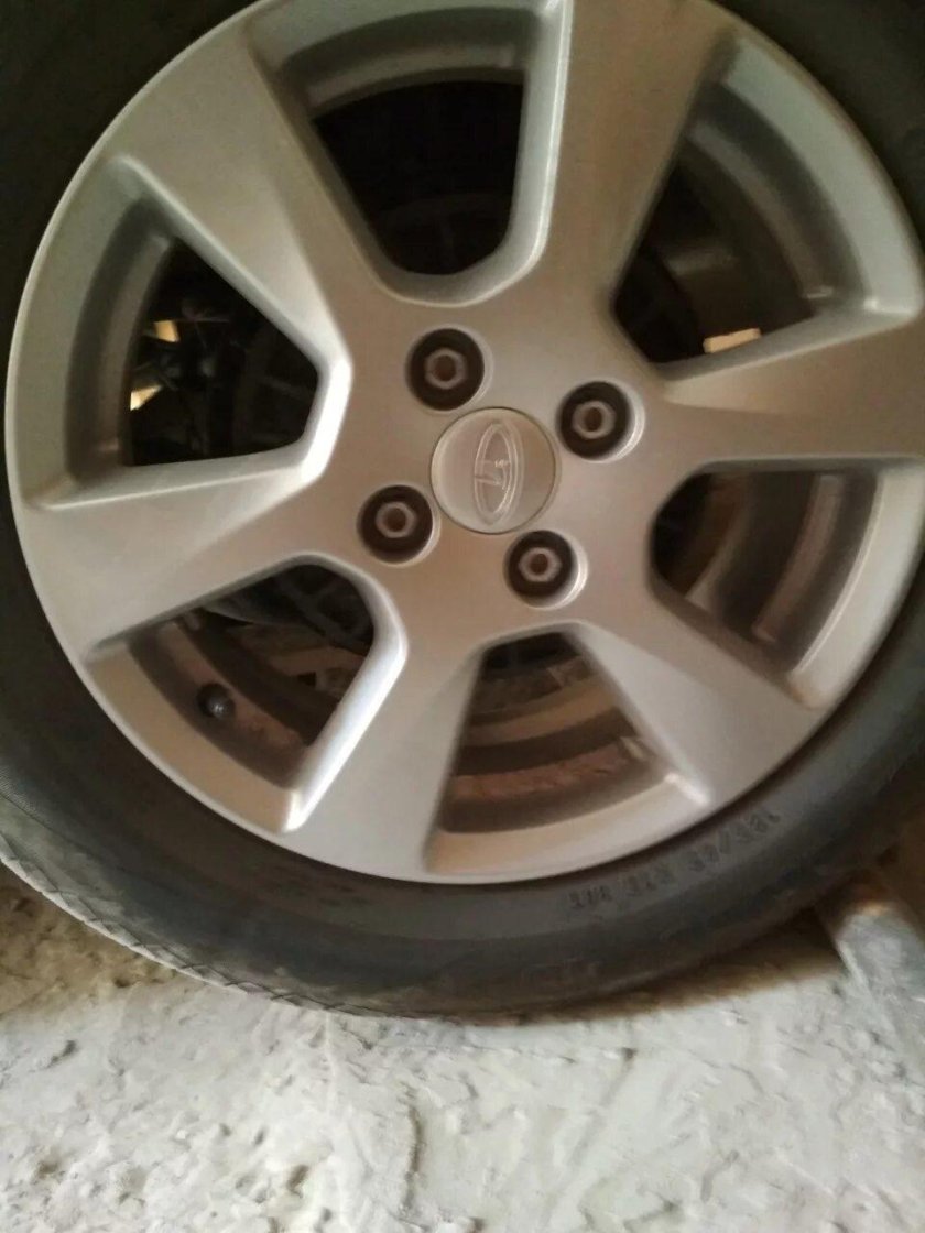 Диски Лада Ларгус 15