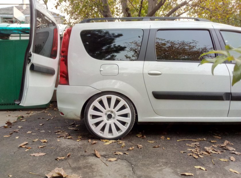 Ларгус на дисках r17