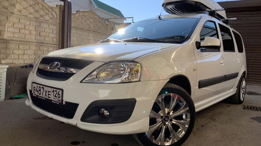 Лада Ларгус на 17 дисках