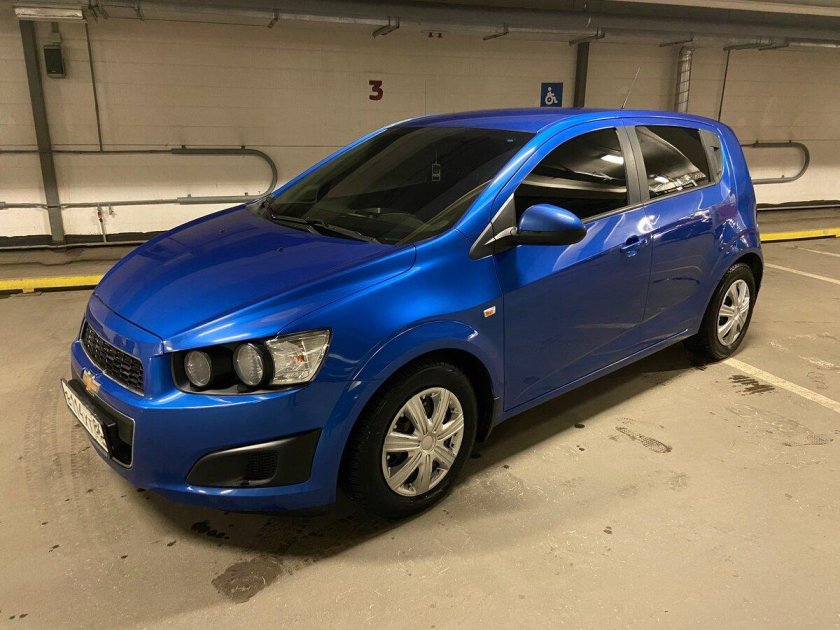 Шевроле Авео хэтчбек синий