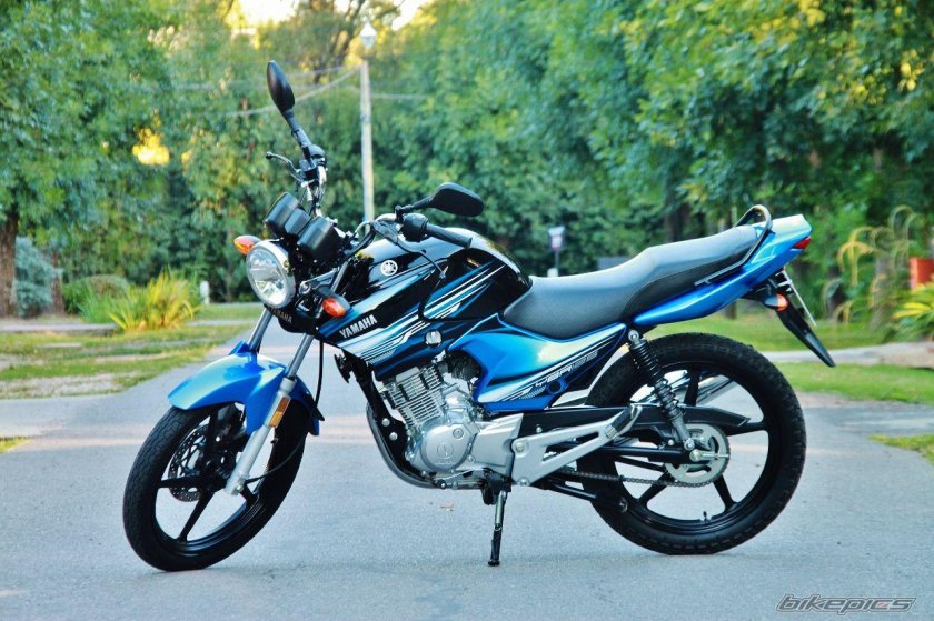 YBR 125 2015
