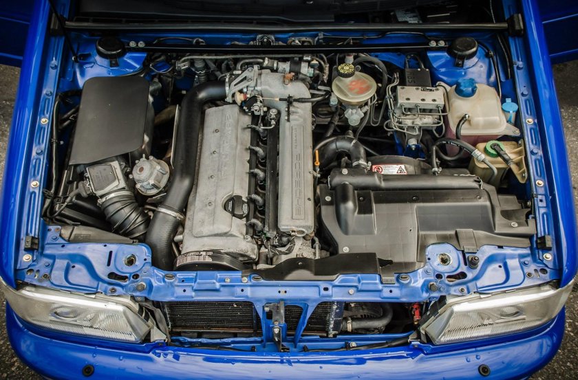 Audi rs2 engine