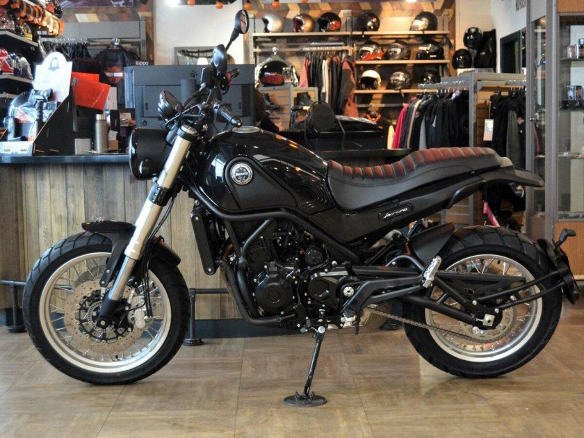 Benelli leoncino 500